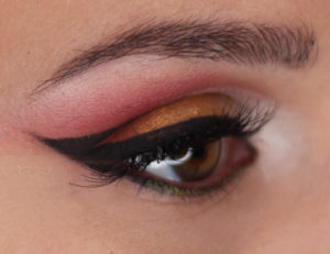 eyeliner-sombras-metalizadas